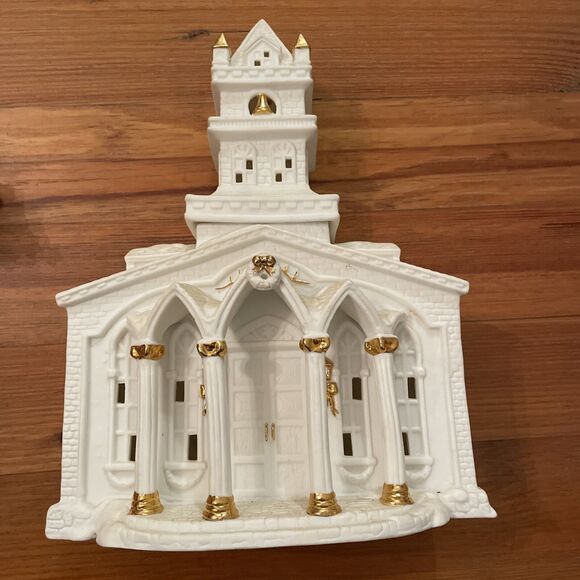 White Porcelain Lighted Church Gold Trim Christmas Carolers Tree 6 pc Set - Picture 12 of 13